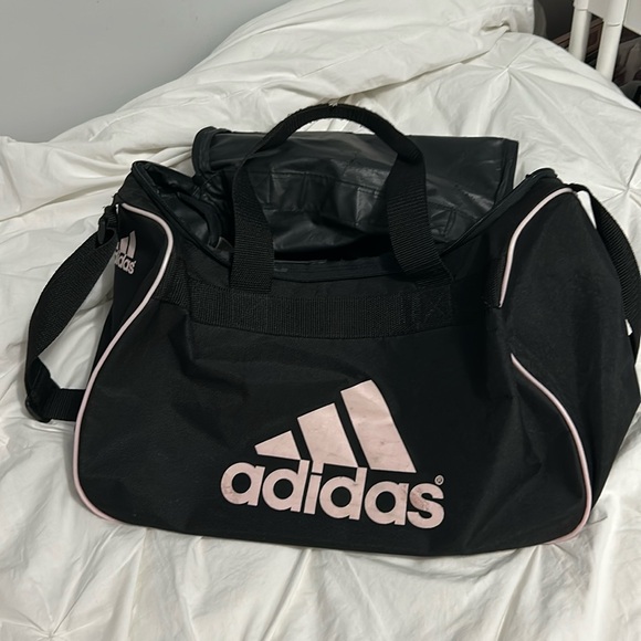 ADIDAS DUFFLE BAG - Picture 1 of 2